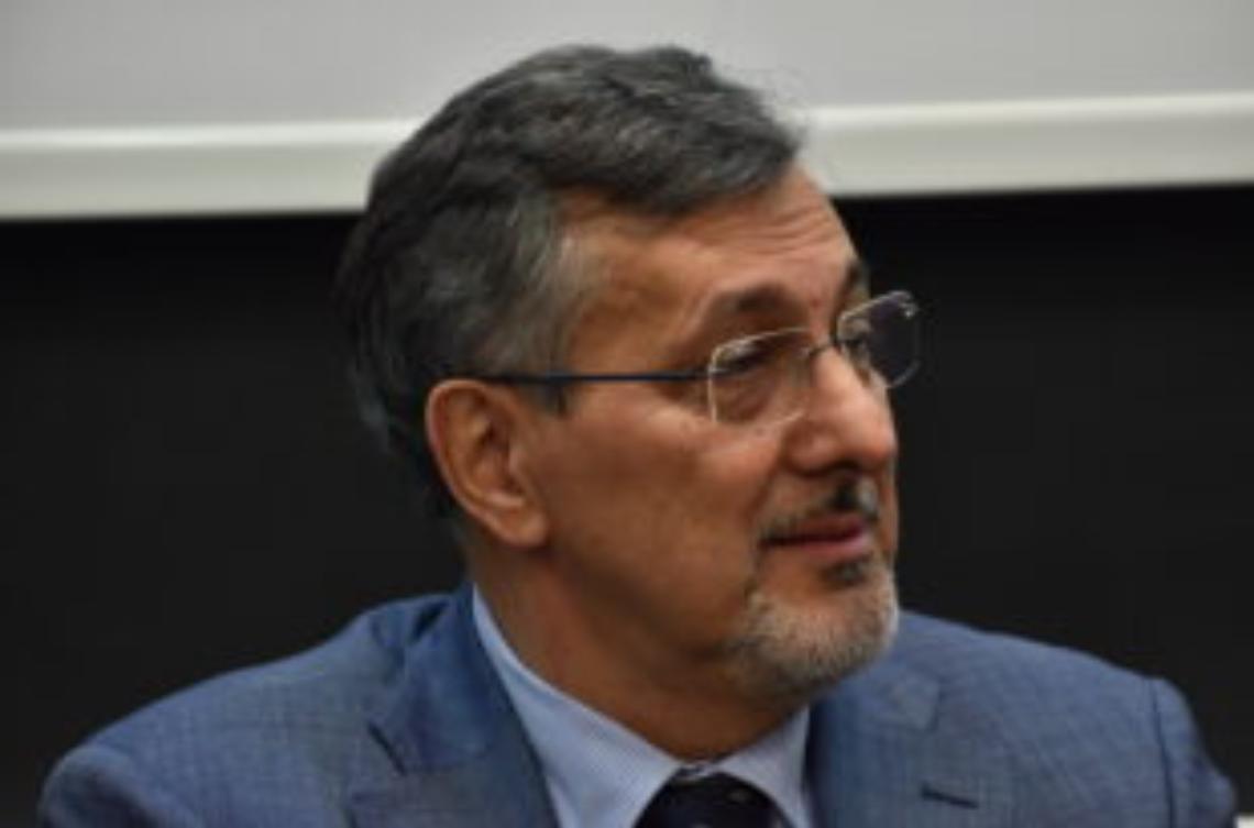 Accorpa, scorpora, promette: la riforma fantasma di Federico Riboldi