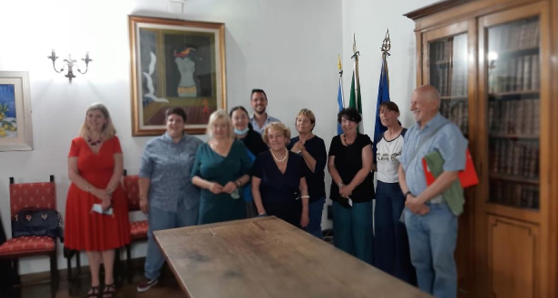 SAN MAURO TORINESE. La prima edizione del concorso “imbratta carte”