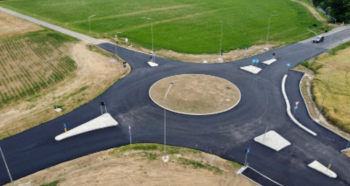 SAN FRANCESCO AL CAMPO. Terminati i lavori per la rotonda sulla Sp19