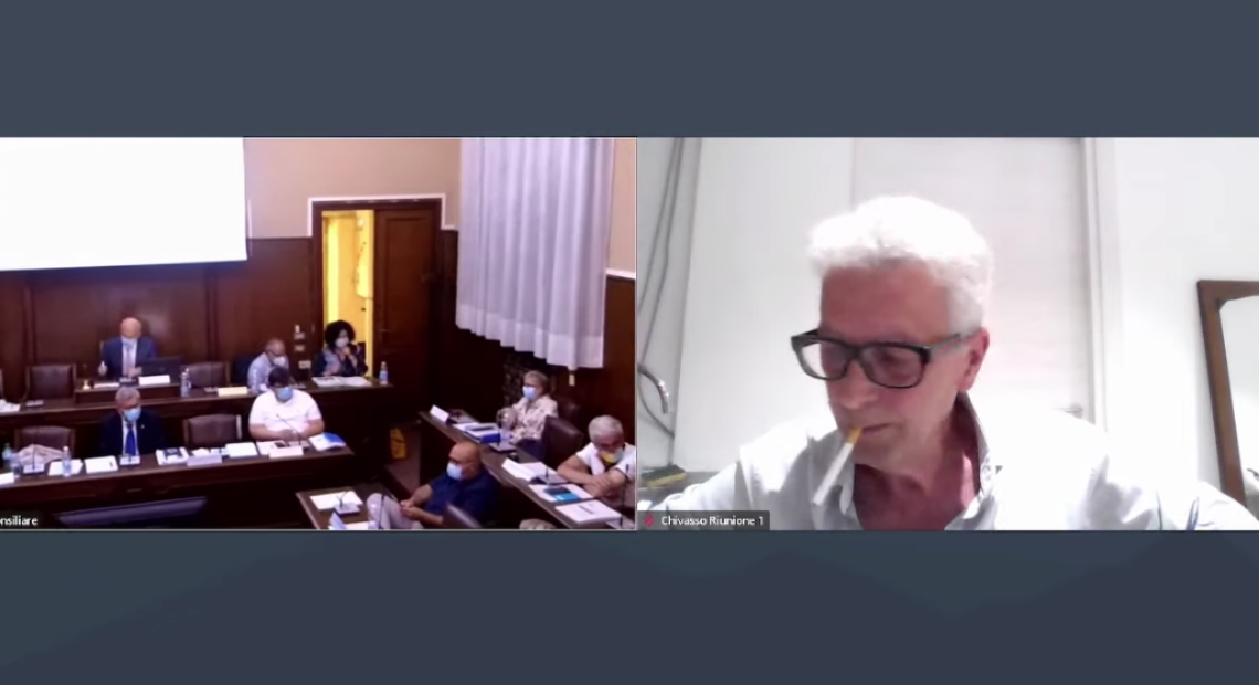 CHIVASSO. "I commercianti mettano le dichiarazioni dei redditi sulle vetrine!": caos in Consiglio
