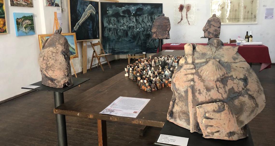 CANDIA CANAVESE. Un borgo tutto da scoprire tra mostre d’arte e murales tra le vie del centro