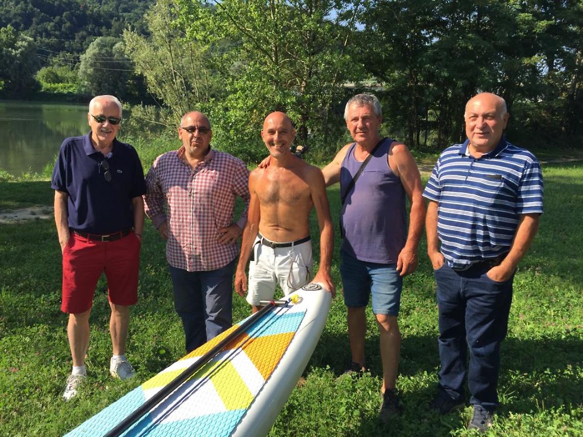 CHIVASSO. Il viaggio di Andrea Ricci lungo il fiume Po, pagaiando in piedi su una tavola da Sup