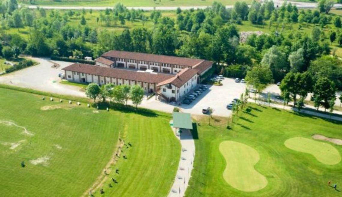 SETTIMO TORINESE. “Golf Club Settimo”: golf, buona cucina e padel