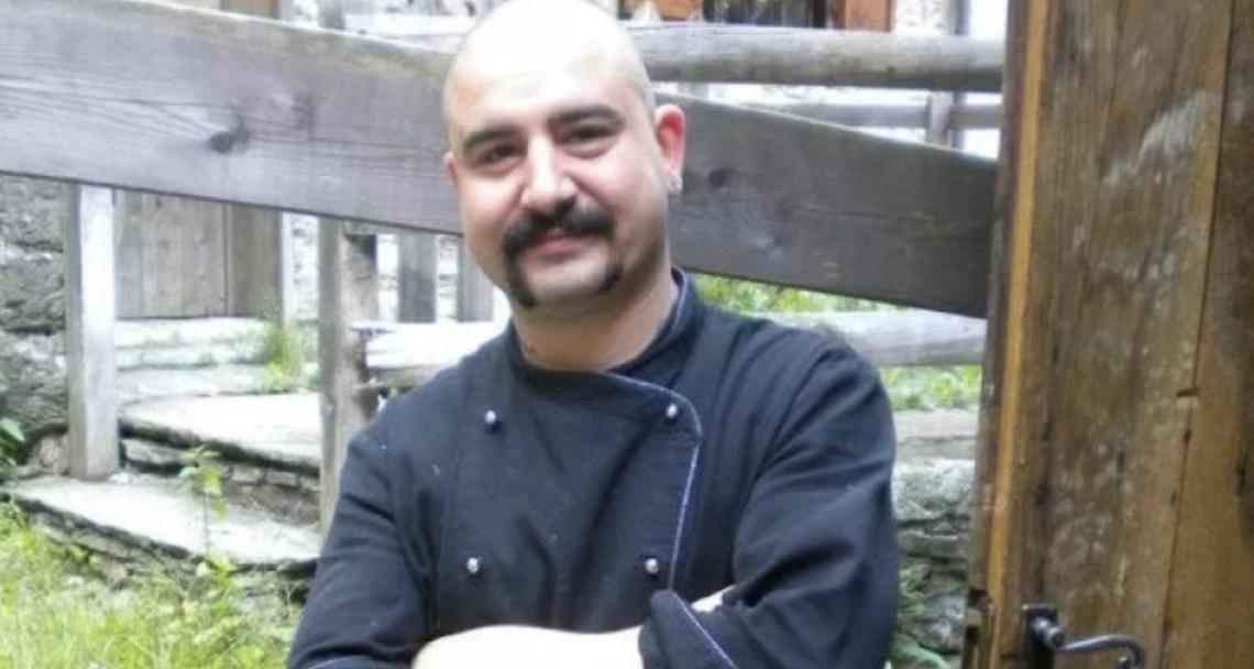 CRESCENTINO. Motociclista si schianta alla rotonda