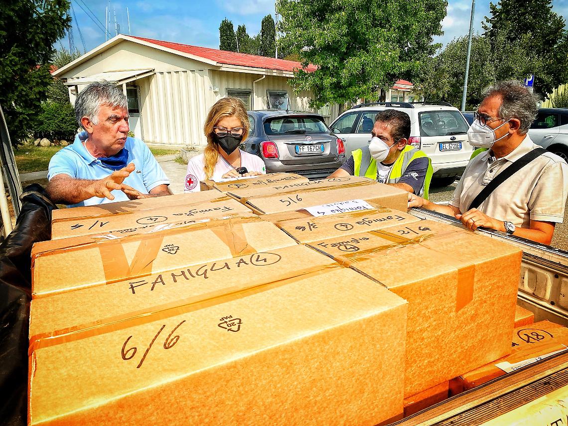 SETTIMO TORINESE. La solidarietà di tanti settimesi ha abbracciato i profughi afgani