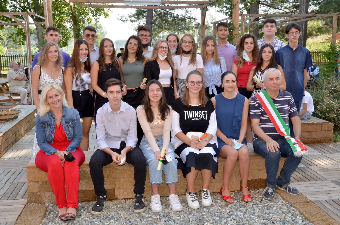 VEROLENGO. La città premia i suoi studenti più meritevoli