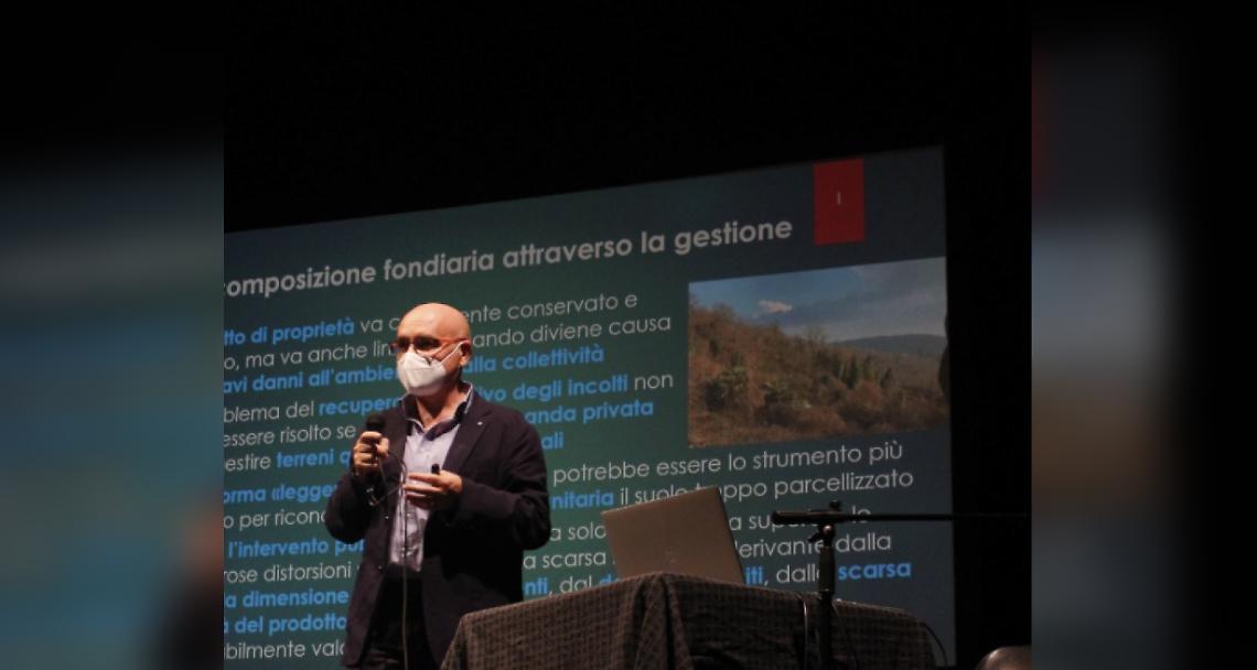 CASTIGLIONE TORINESE. Un piano per promuovere i boschi della collina