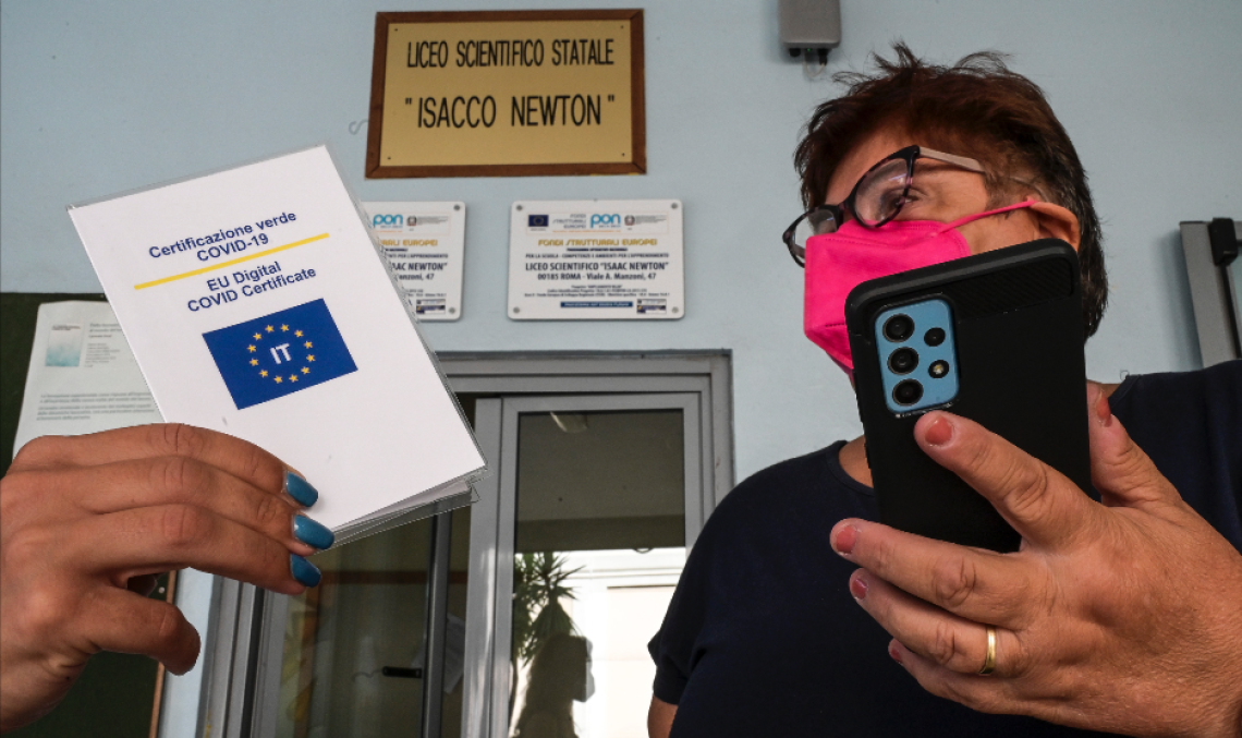 Debutta il Green pass a scuola, primi docenti respinti