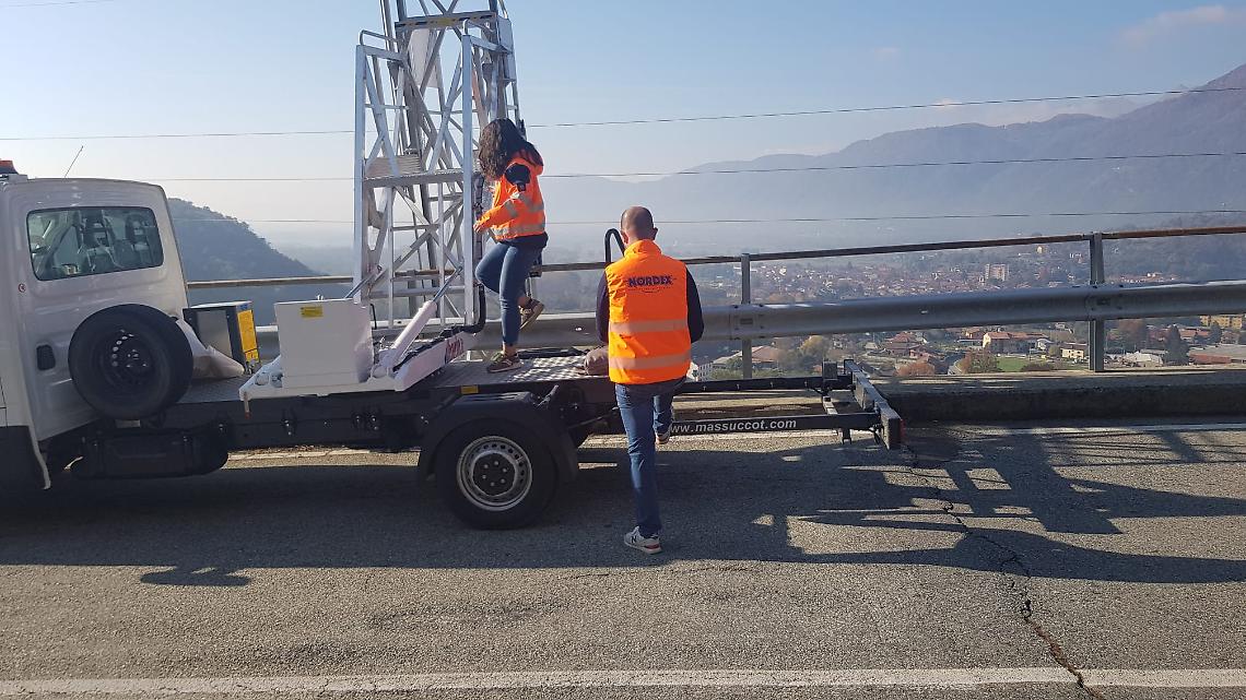 BORGOFRANCO D'IVREA. Lite sul ponte degli "innamorati", Francisa: "Rischio un milione di euro!"