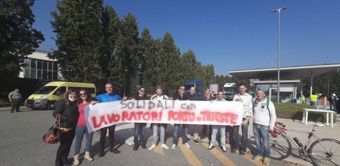 SETTIMO TORINESE. Proteste alla Pirelli, Borrini  con gli operai fuori dai cancelli
