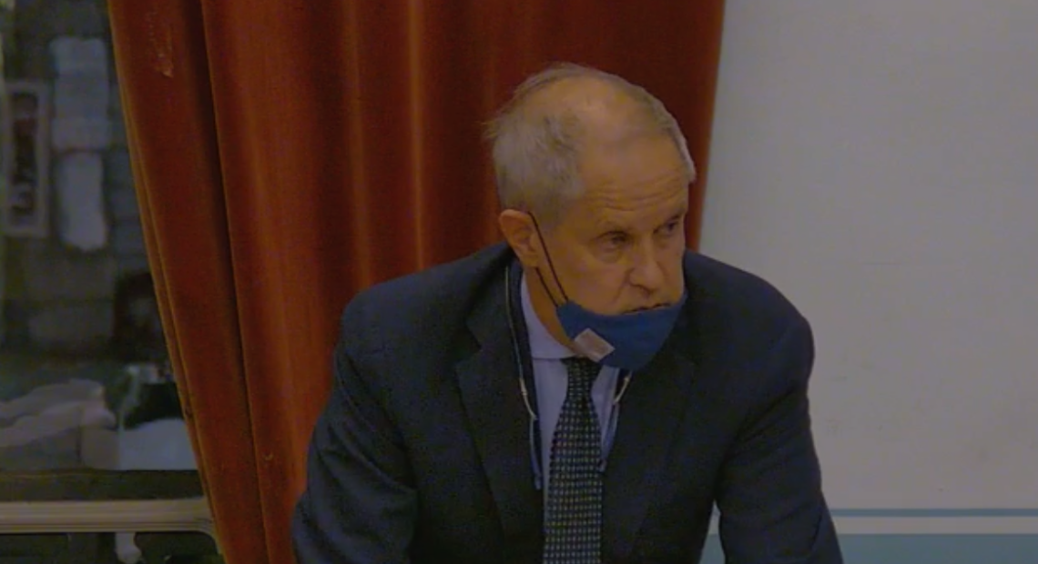 IVREA. Carnevale in consiglio. Sertoli vs Perinetti: "Pretendo le scuse". Ma comanda Gillardi