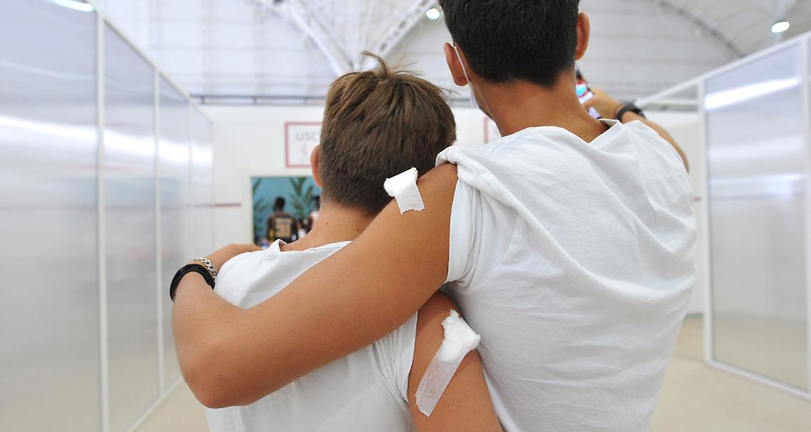 SETTIMO TORINESE Proposta di hub vaccinali nelle scuole, i 5Stelle chiedono un approfondimento
