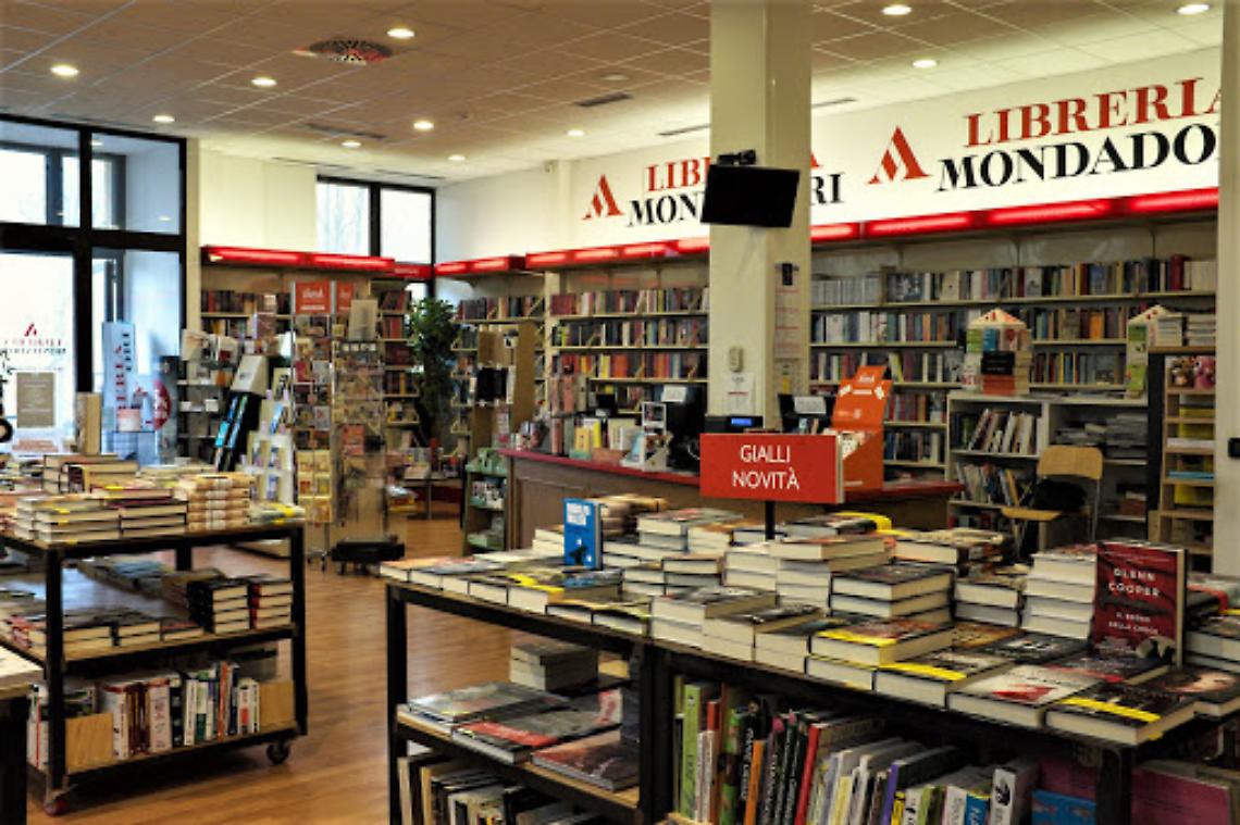 IVREA.  Follia a due, Marco Marinoni alla Mondadori