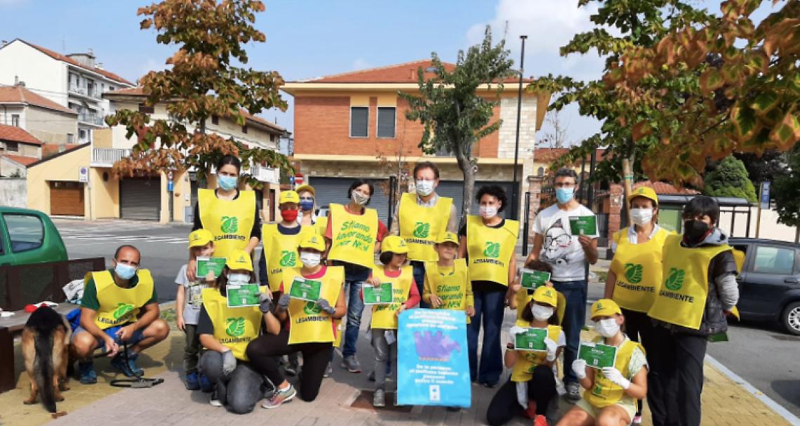 SAN MAURIZIO CANAVESE. Una ventina sotto la pioggia per pulire il mondo dai rifiuti