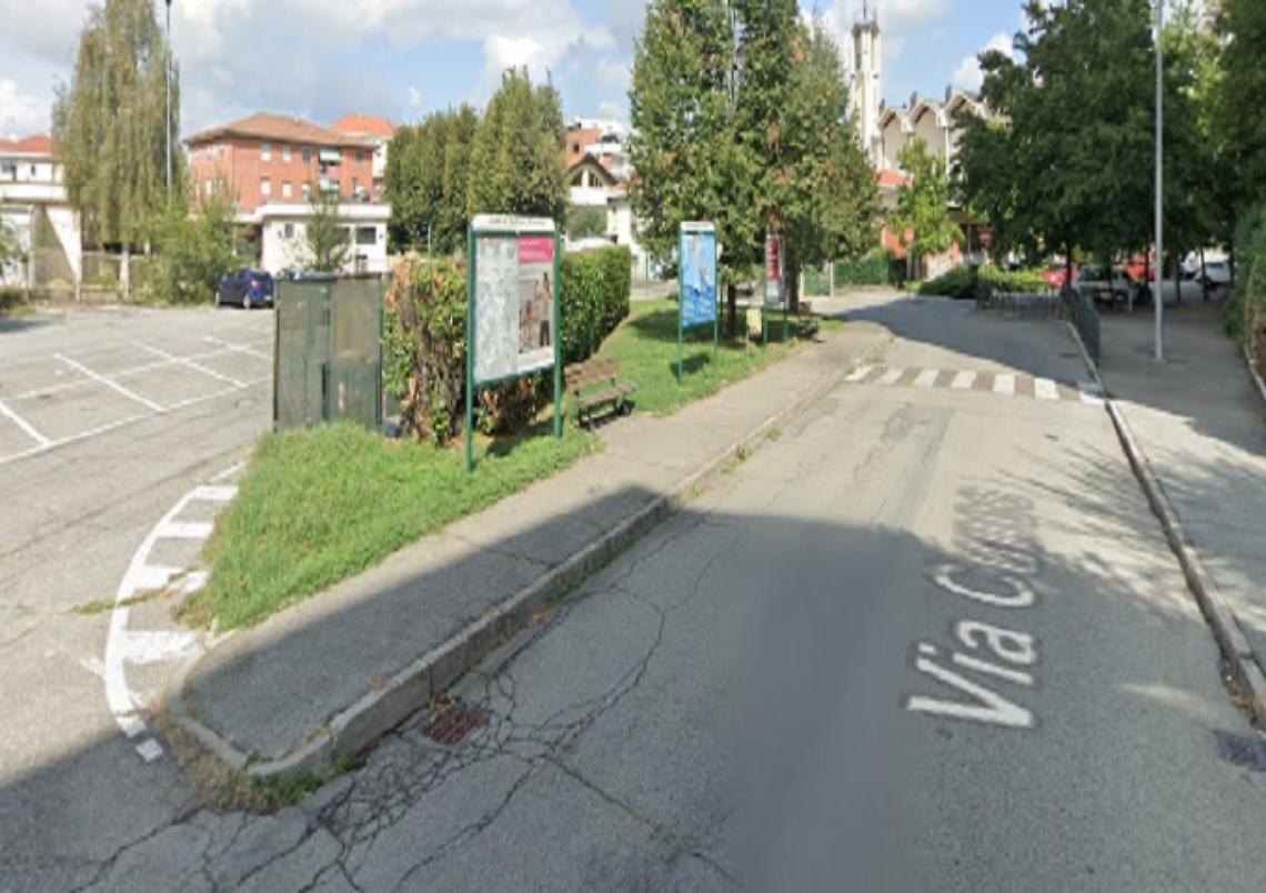 SETTIMO TORINESE. Tentato furto di auto: finestrino spaccato vicino alla materna
