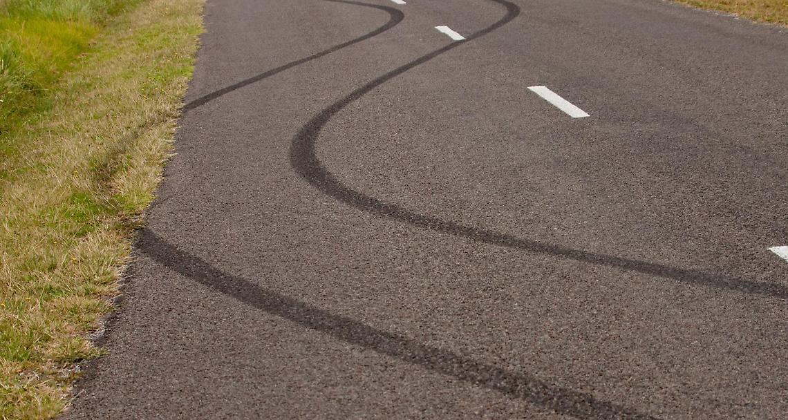 CASALBORGONE. Auto finisce nel fossato: morto un 66enne