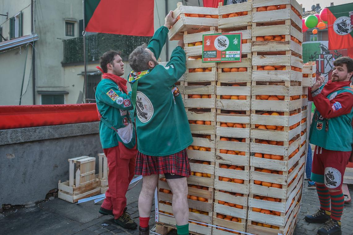 Storico Carnevale di Ivrea: c’è un “No” alla mini battaglia