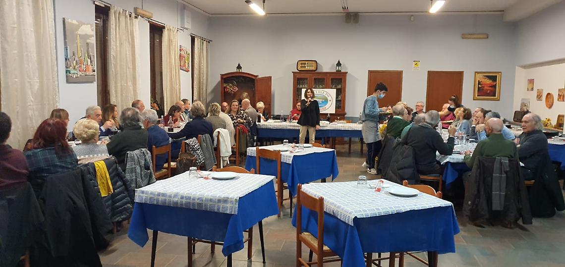 CHIVASSO. Una cinquantina di "Amici del Po" a cena alla Tola