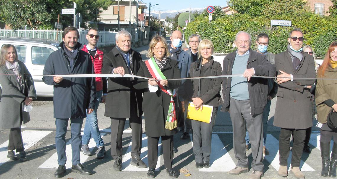 CIRIÈ. Inaugurato il “nuovo” piazzale Berlinguer