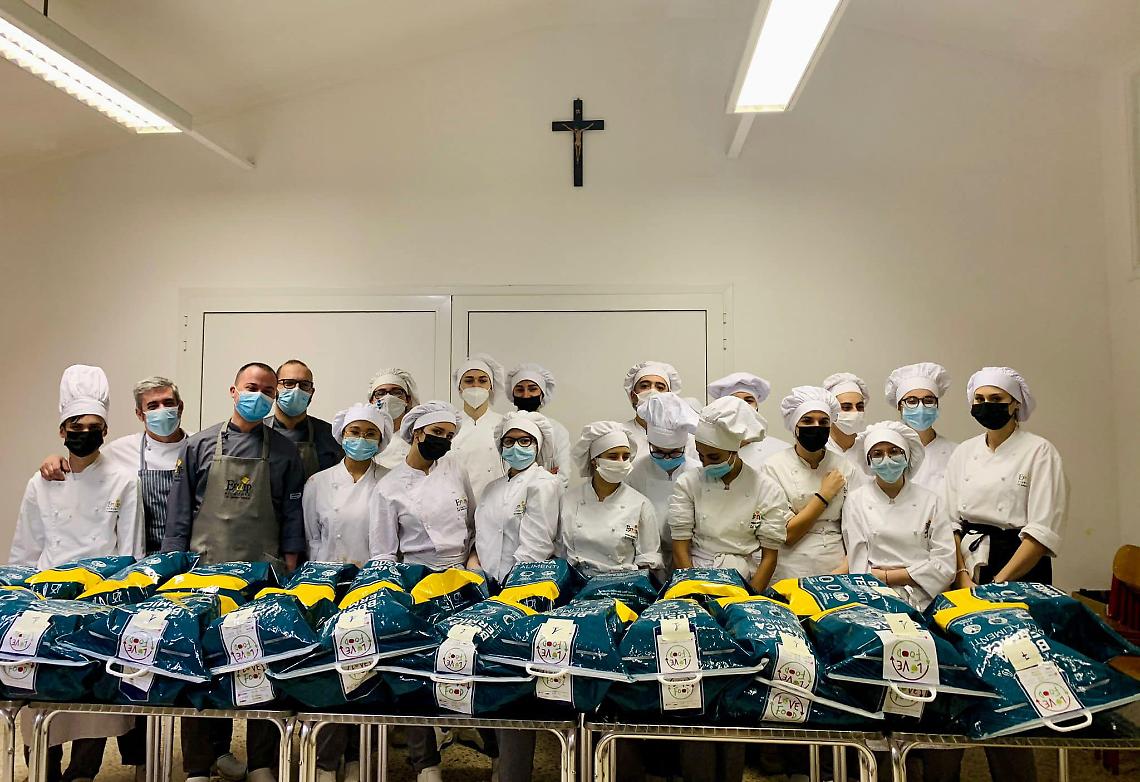 SETTIMO TORINESE. Cento pasti donati ai nuclei familiari in difficoltà economica