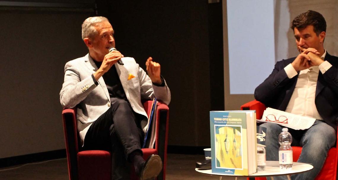 SETTIMO TORINESE. Paolo Silvetti alla biblioteca Archimede per presentare “Torino città illuminata”