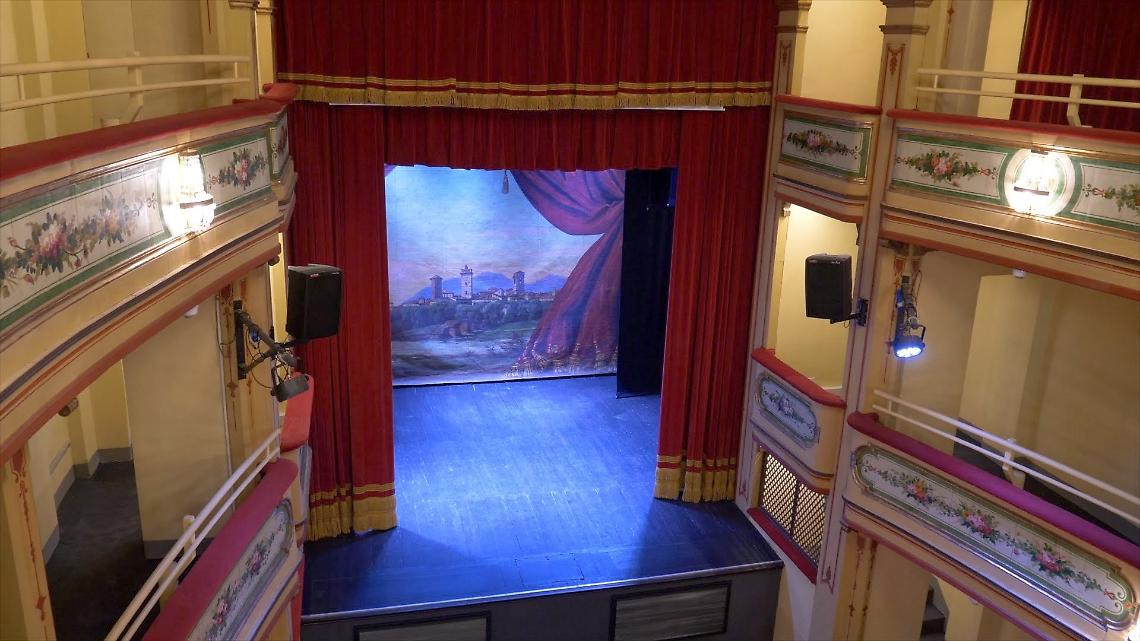 “La Bagna Cauda del Commissario Agenore Pautasso” accende il Teatro Fernandi di Valperga