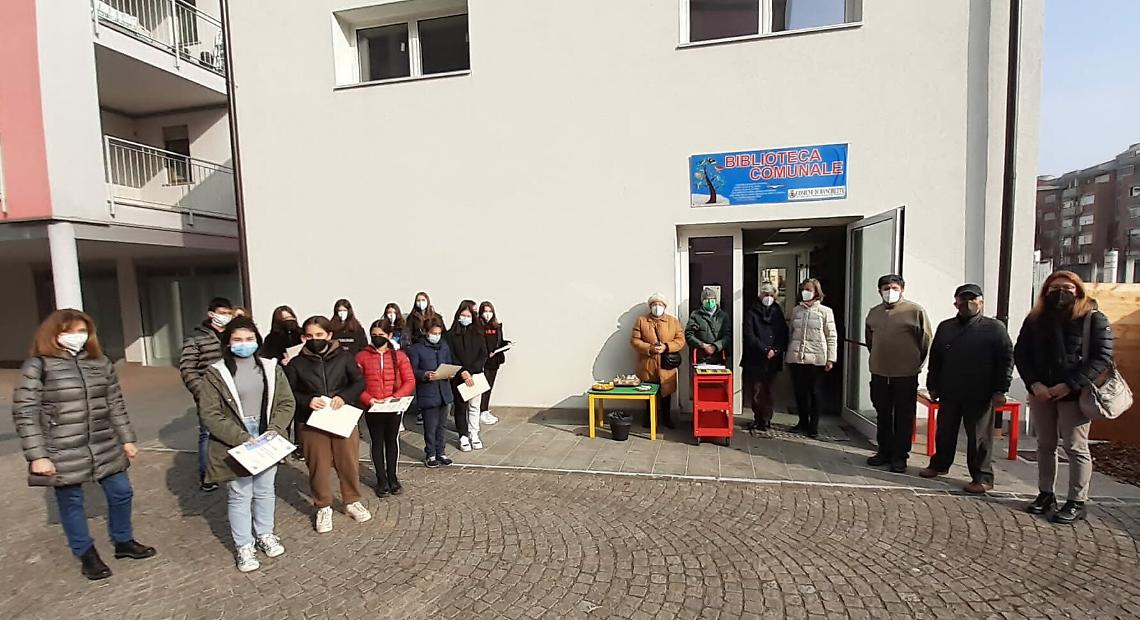 BANCHETTE. L'associazione "Biblioteca amica" vota il segnalibro più bello