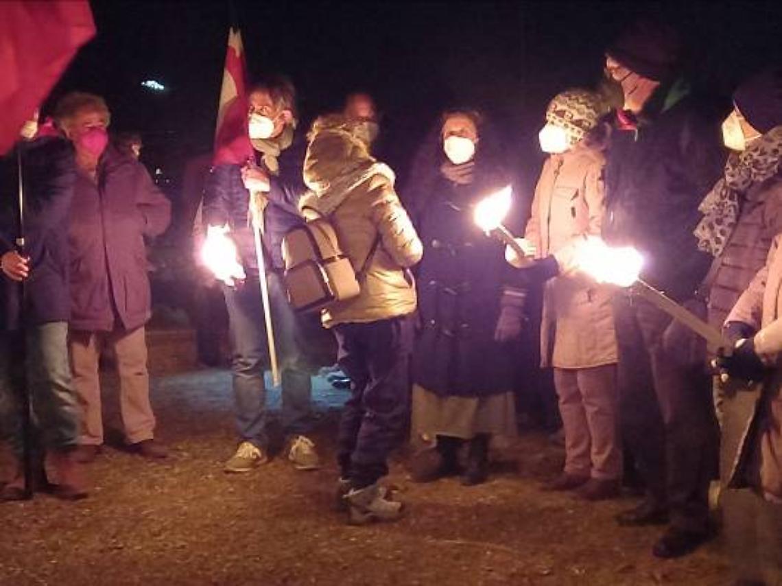 IVREA. L’Anpi a Lace Donato davanti al “Sacro masso”