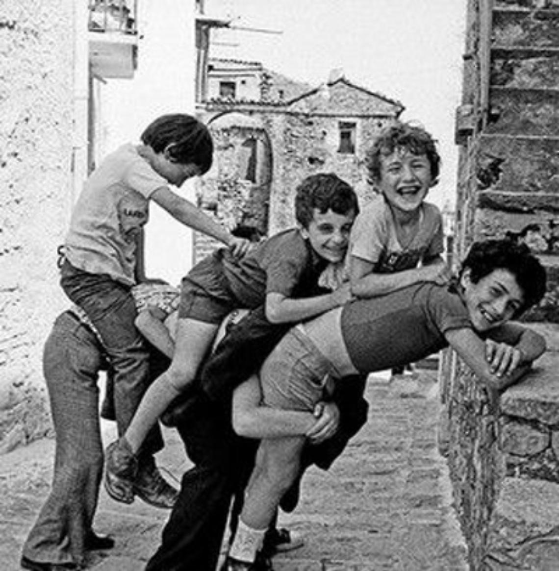 Papacarea, faldistorio.