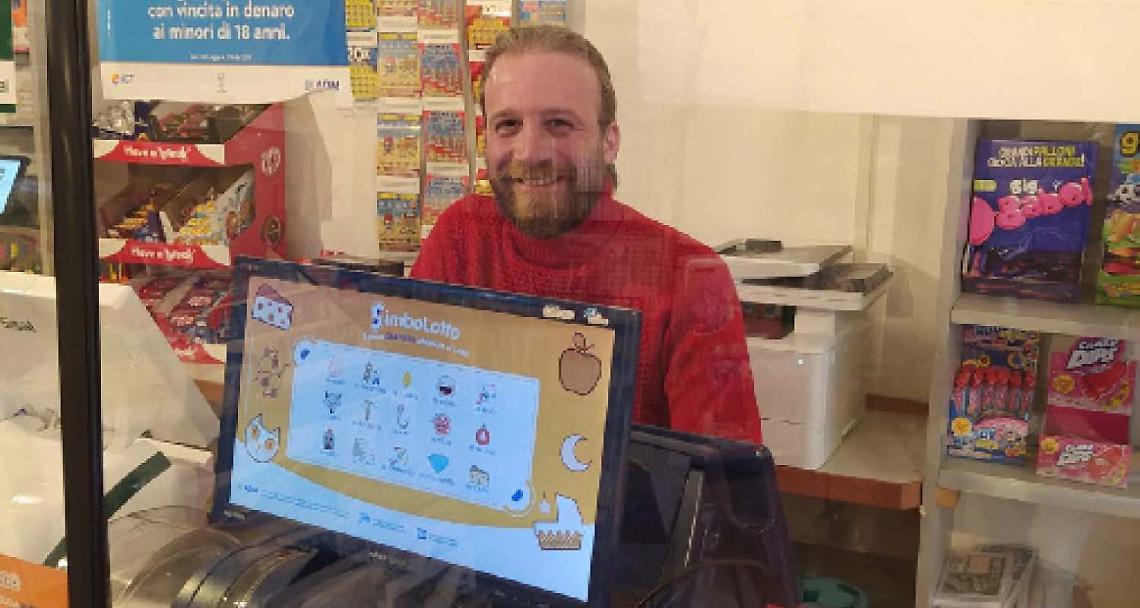 CANDIA CANAVESE. Una tabaccheria baciata dalla fortuna