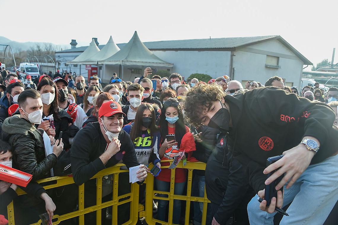 Bagno di folla nella sua Chivasso per Pecco Bagnaia (FOTOGALLERY)
