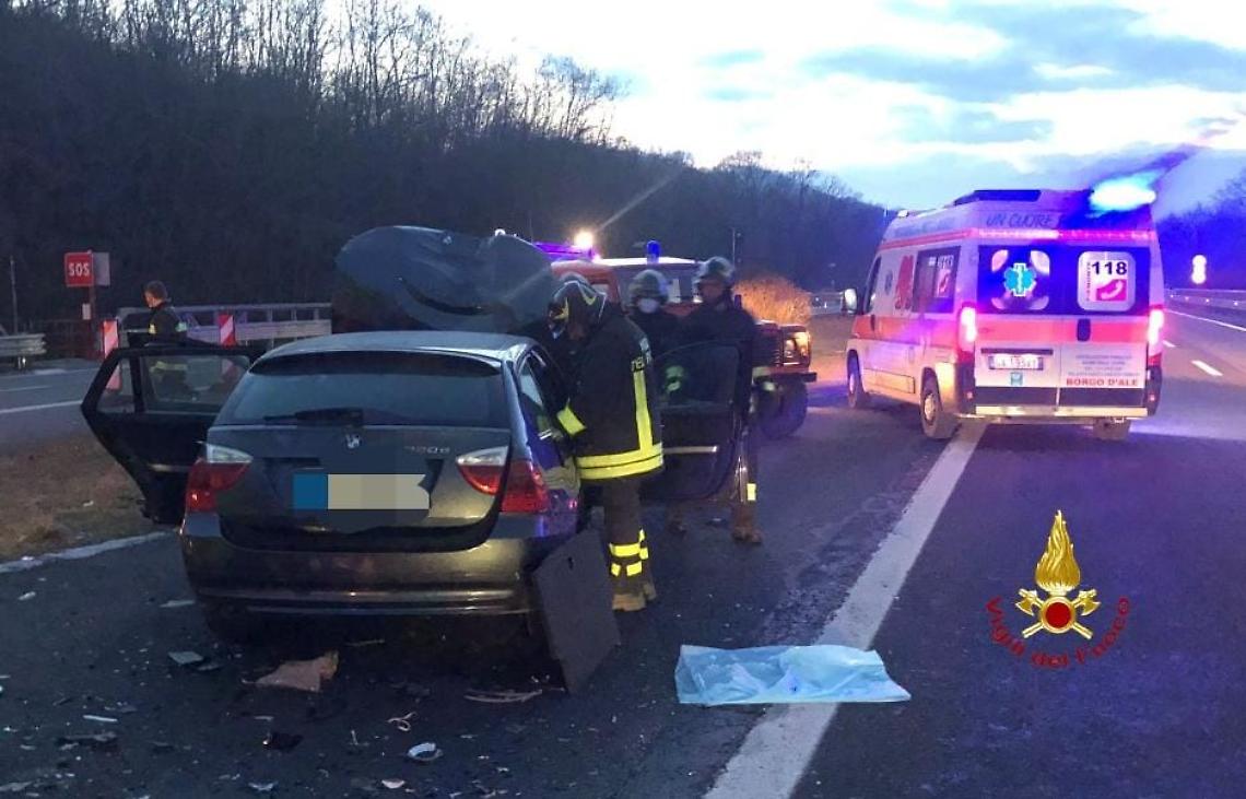 Tragedia sull'A5. E' morta una donna residente a Ivrea