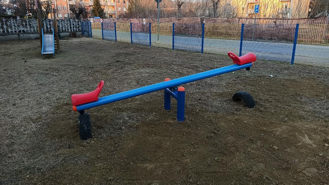 ROMANO. Riapre il parco giochi di via San Grato dopo i lavori