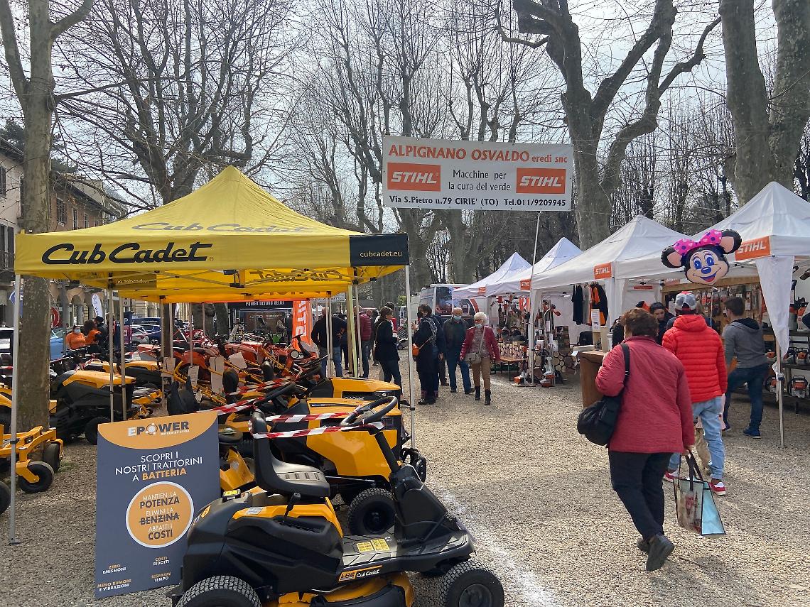 CIRIE'. Successo per il ritorno della Fiera di Primavera