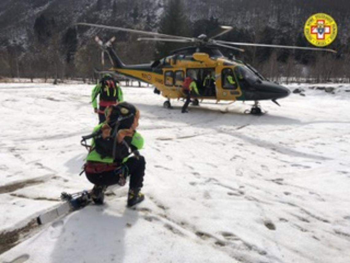 GROSCAVALLO. Trovato a Forno Alpi Graie il corpo del pilota dell'aereo caduto venerdì