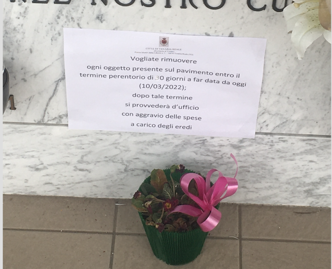VENARIA. "Togliete i vasi dal pavimento o gli eredi dovranno pagare”