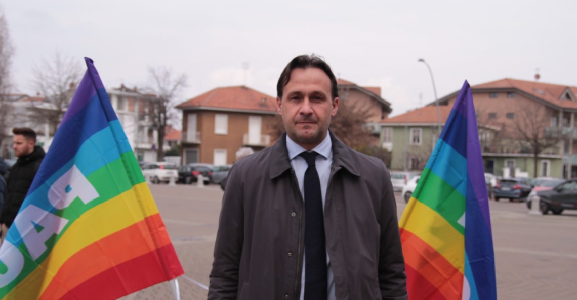 VOLPIANO. Piazza Ipocrisia...