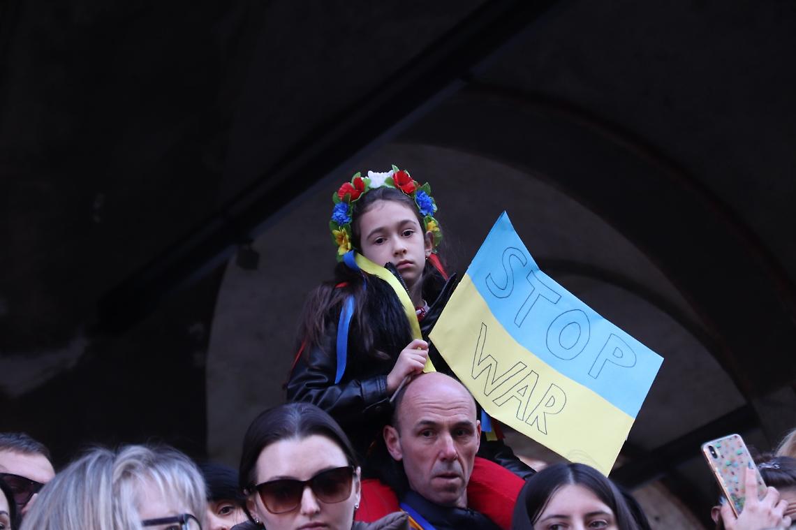 BRANDIZZO. Cittadini e associazioni in marcia per dire no alla guerra