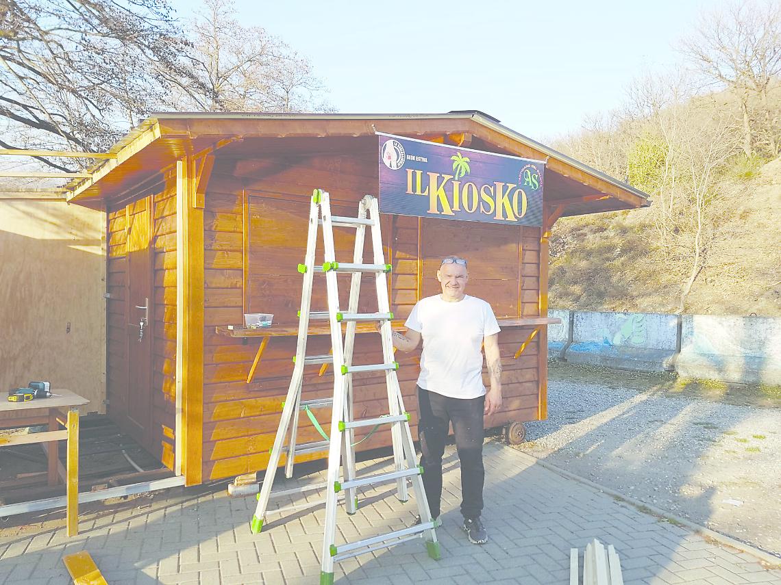 Riapre il kiosko de l’Artigiano del salume. E presto sarà sistemato anche il Pontile