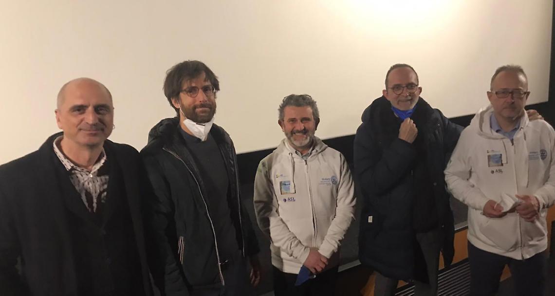 SETTIMO TORINESE. Il film “Sul Sentiero Blu” vola:  un grande successo al cinema
