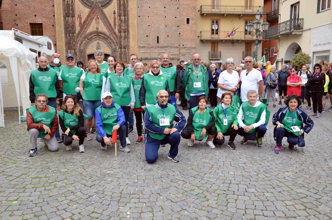 CHIVASSO. Pensa alla salute! In 200 in marcia con la Fand (fotogallery)