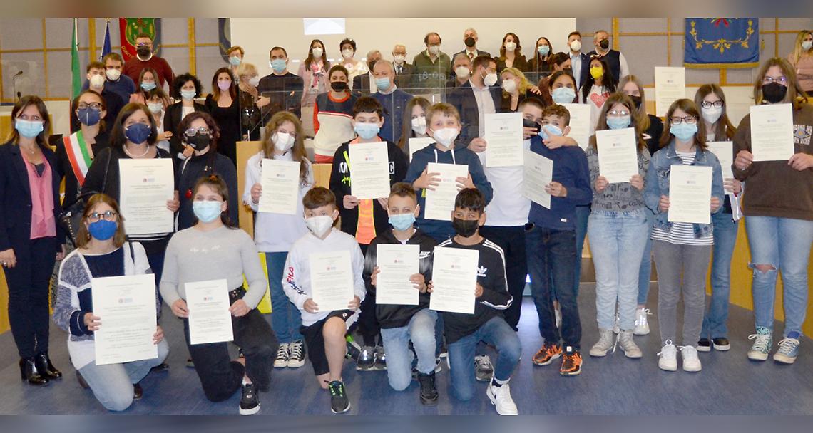 SETTIMO TORINESE. La 1ªD Nicoli dei “poeti” premiata in consiglio comunale