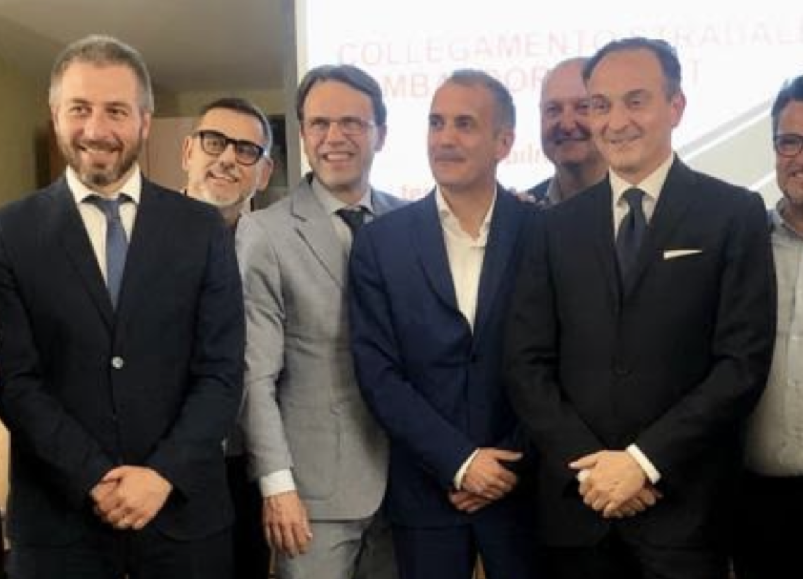 FRONT. Cirio in Municipio per presentare la variante alla 460