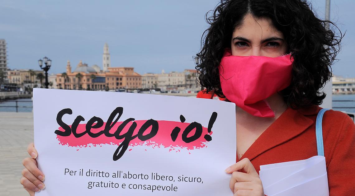 Una serata per parlare del diritto all'aborto 