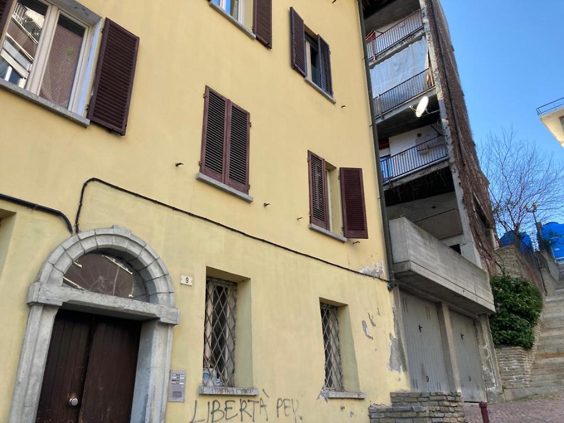 Se gli alloggi del Comune  fanno acqua da tutte le parti. La prepotenza