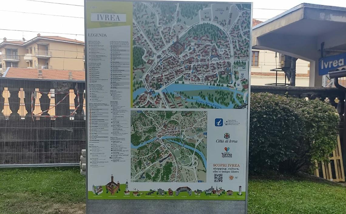 IVREA. E' arrivata la nuova cartellonista turistica
