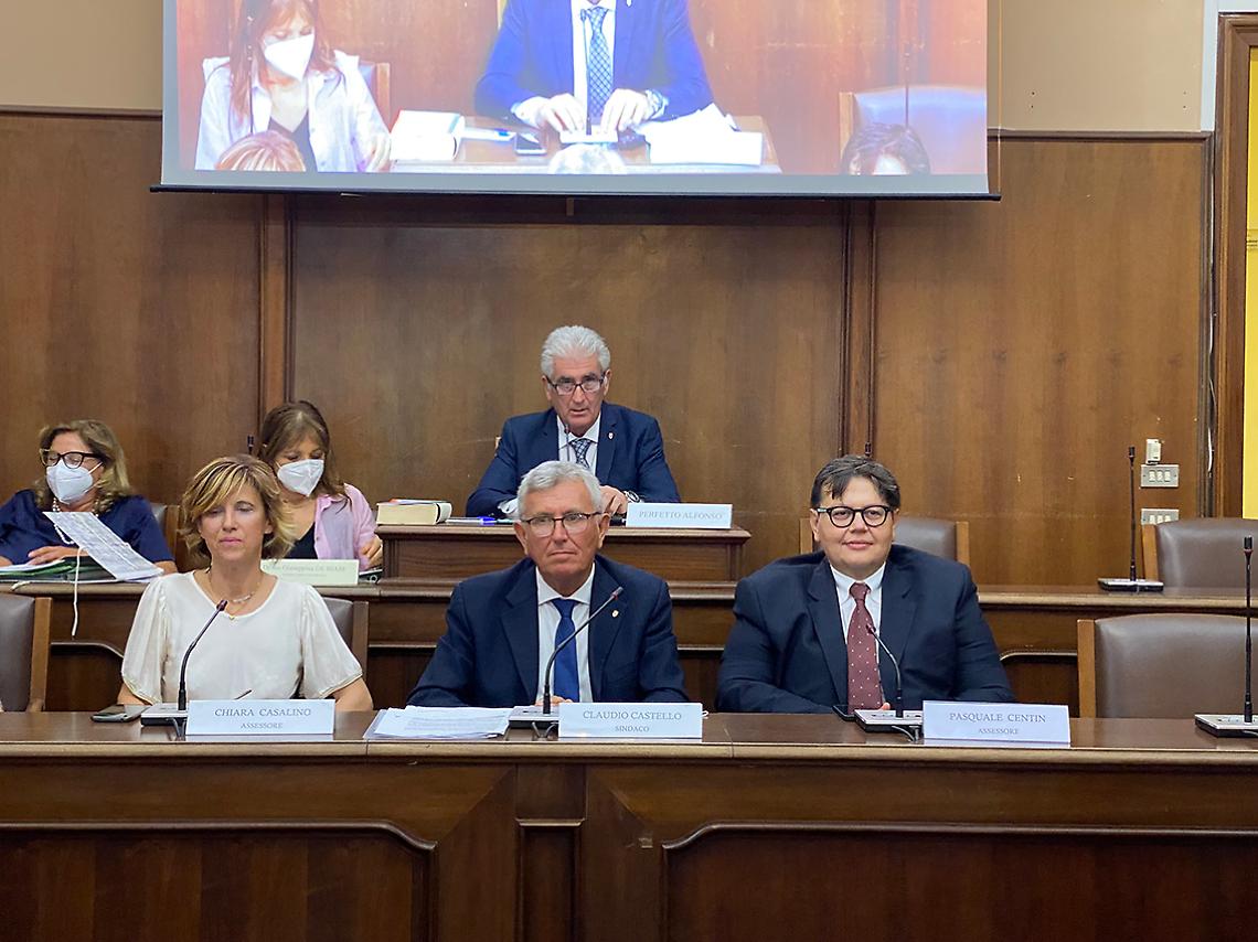 CHIVASSO. Peroglio a bocca asciutta: il Pd sceglie Perfetto come presidente del Consiglio