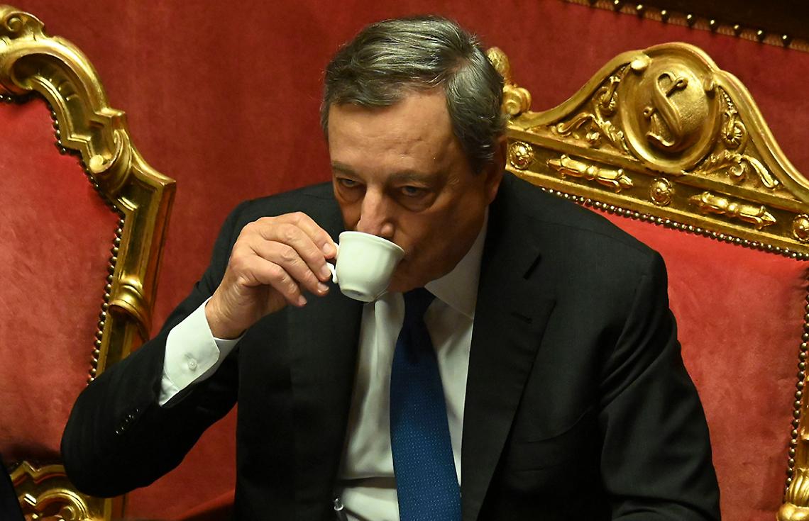 FELETTO. Duro attacco di Don Stefano: “Mario Draghi è un massone”