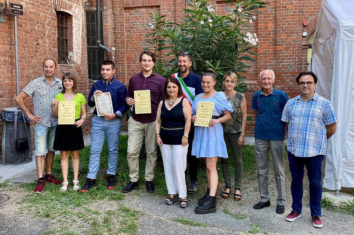 MONTANARO. Borse di studio: premiati i migliori 5 studenti