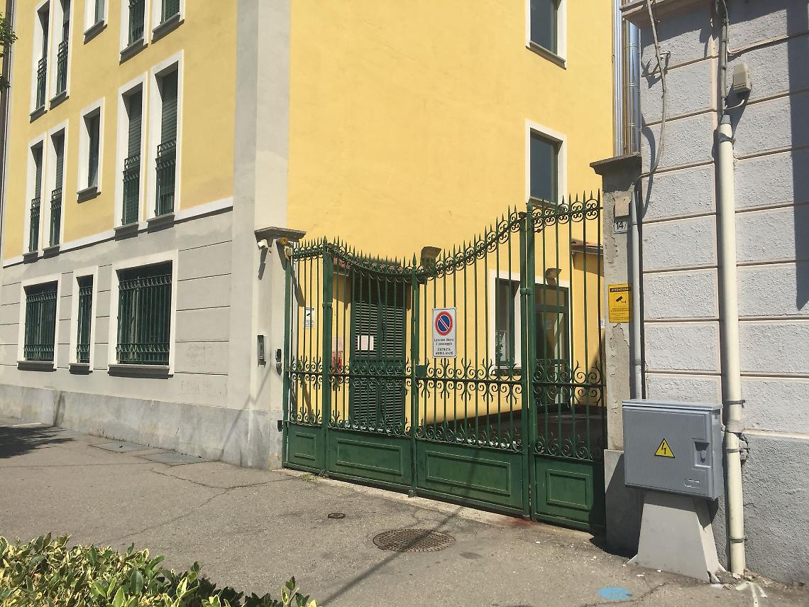 CHIVASSO. Baby vandali prendono a calci la scatola di derivazione elettrica della rsa. Anziani senza corrente per un'ora